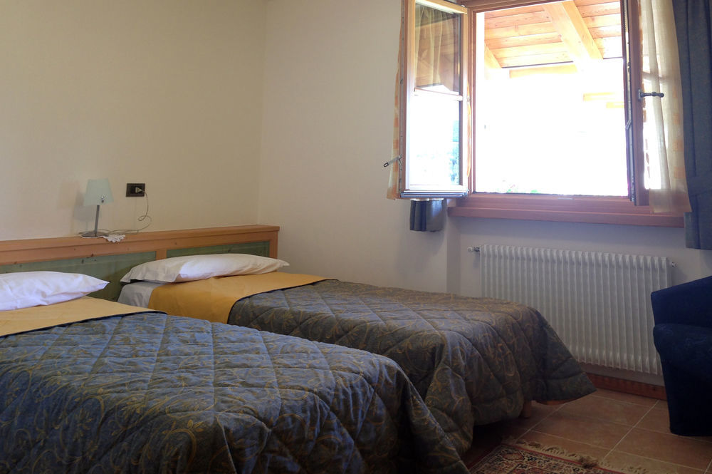 Garni Lilly Hotel San Lorenzo Dorsino Kültér fotó