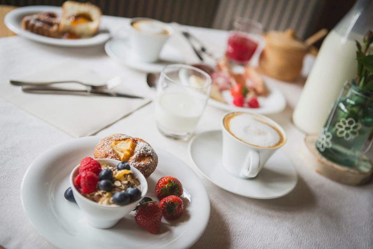 Garni Lilly Hotel San Lorenzo Dorsino Kültér fotó